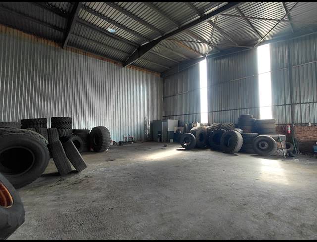 270M² WORKSHOP TO LET IN POMONA